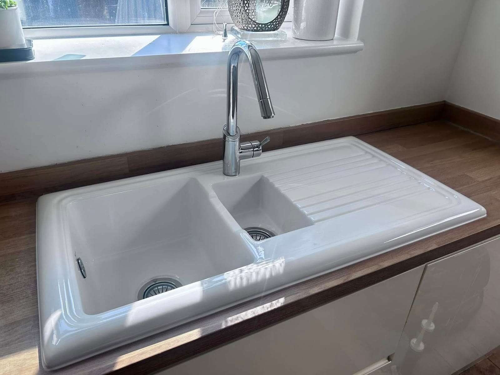 Ceramic double sink, by Plumber4life