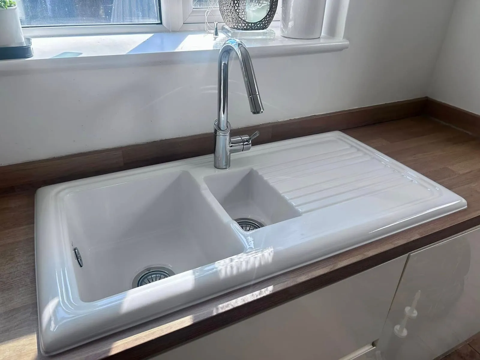 Ceramic double sink, by Plumber4life